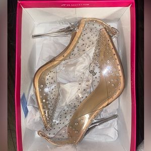 new . Worn once !!